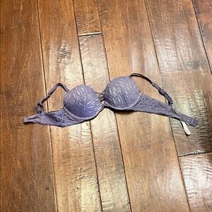 Victoria's Secret Lace Underwire Bra in Lavender